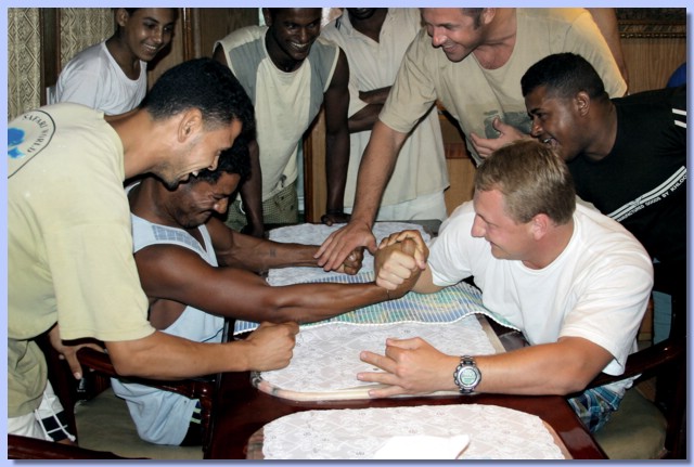 Party Arm Resling 1.jpg